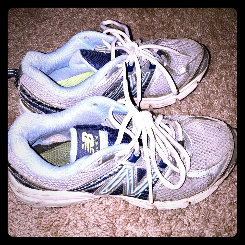 Women’s New Balance size 7